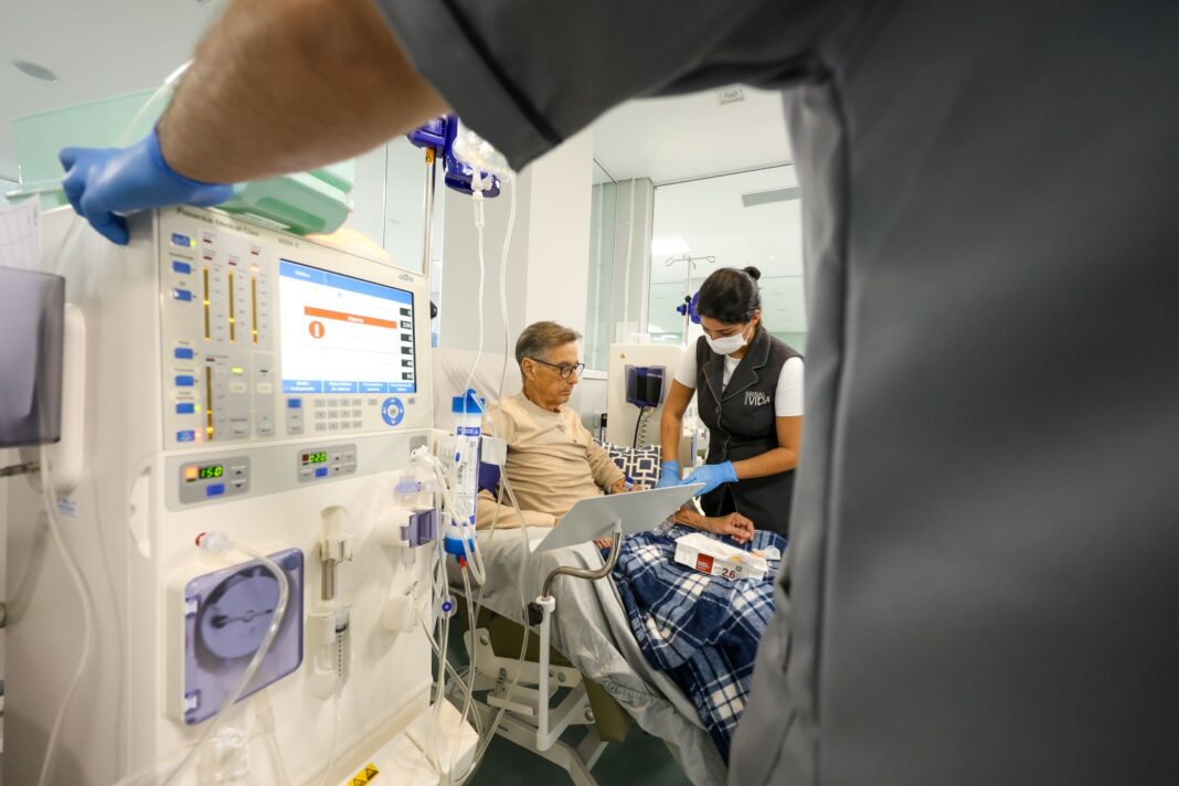 Centro de Alta Complexidade Renal de Florianópolis inicia atendimento com sessões de hemodiálise