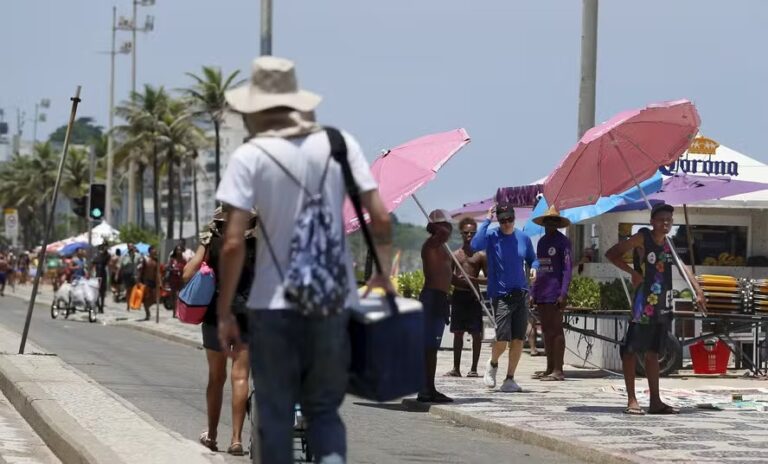 Com mais nuvens no céu, calorão dá uma trégua a partir desta sexta, mas ainda não há previsão de chuva